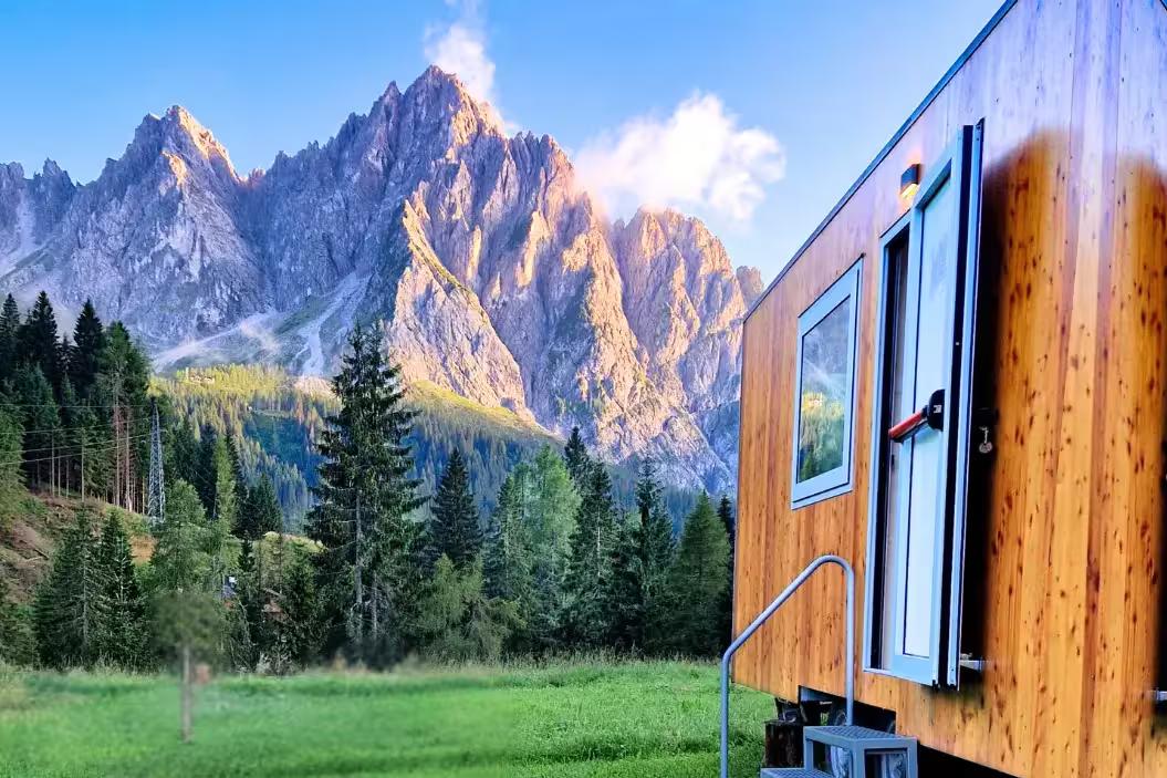 tiny house with panoramic views of the mountains at Cima Sappada, dolomites