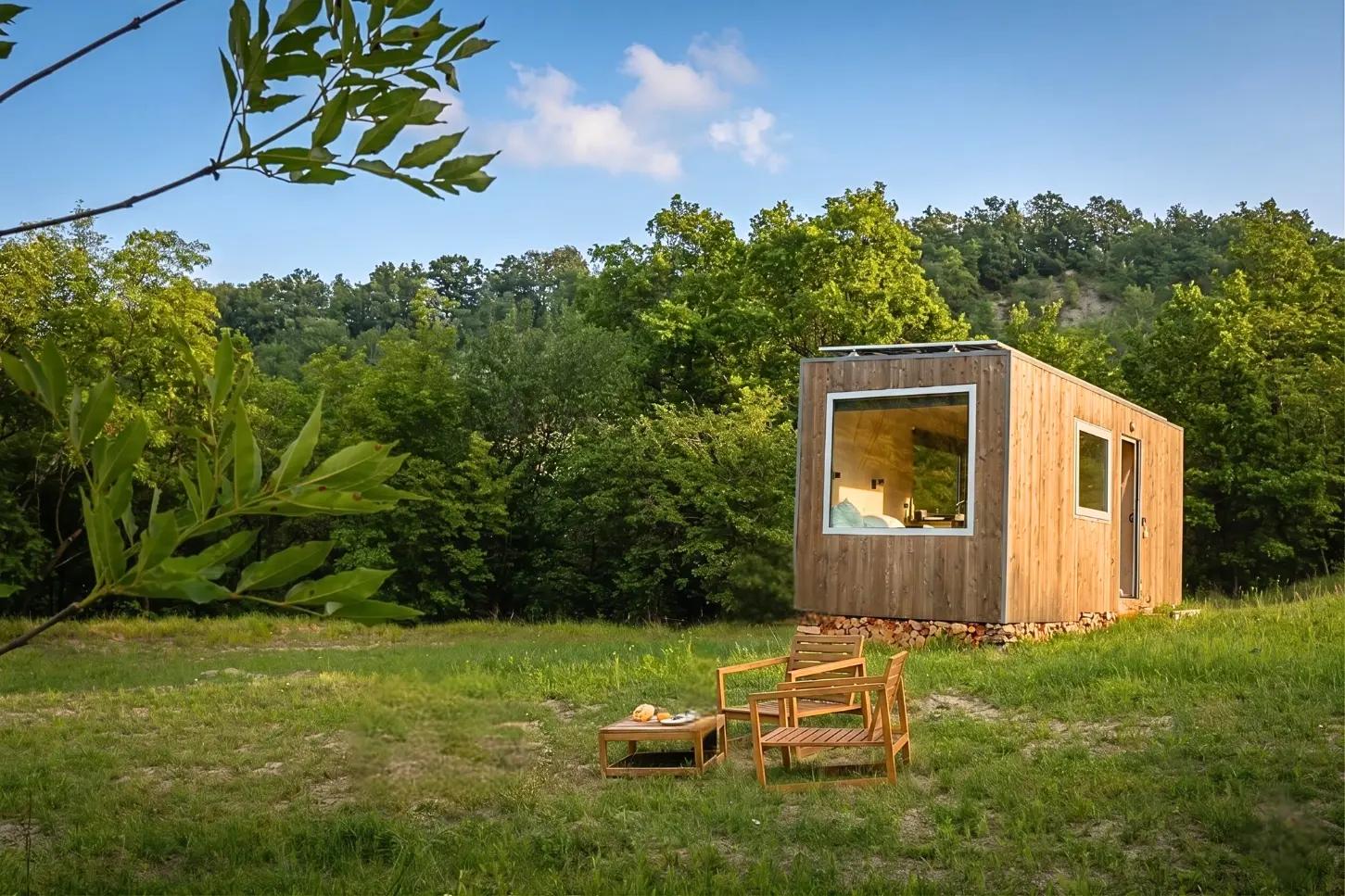 esterno della tiny house prugnola in val tidone