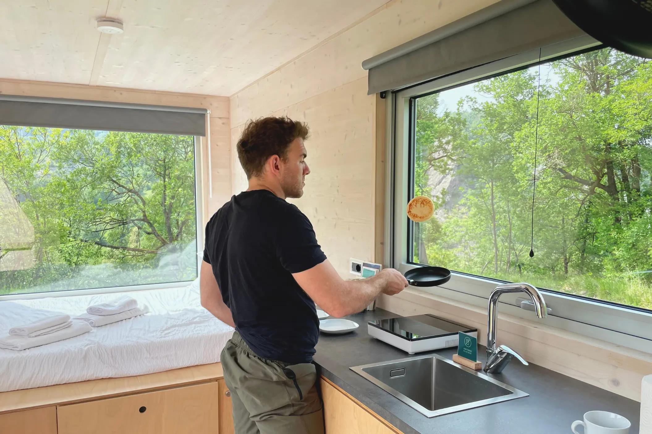 Die Küche des kleinen Hauses in Prugnola, Val Tidone