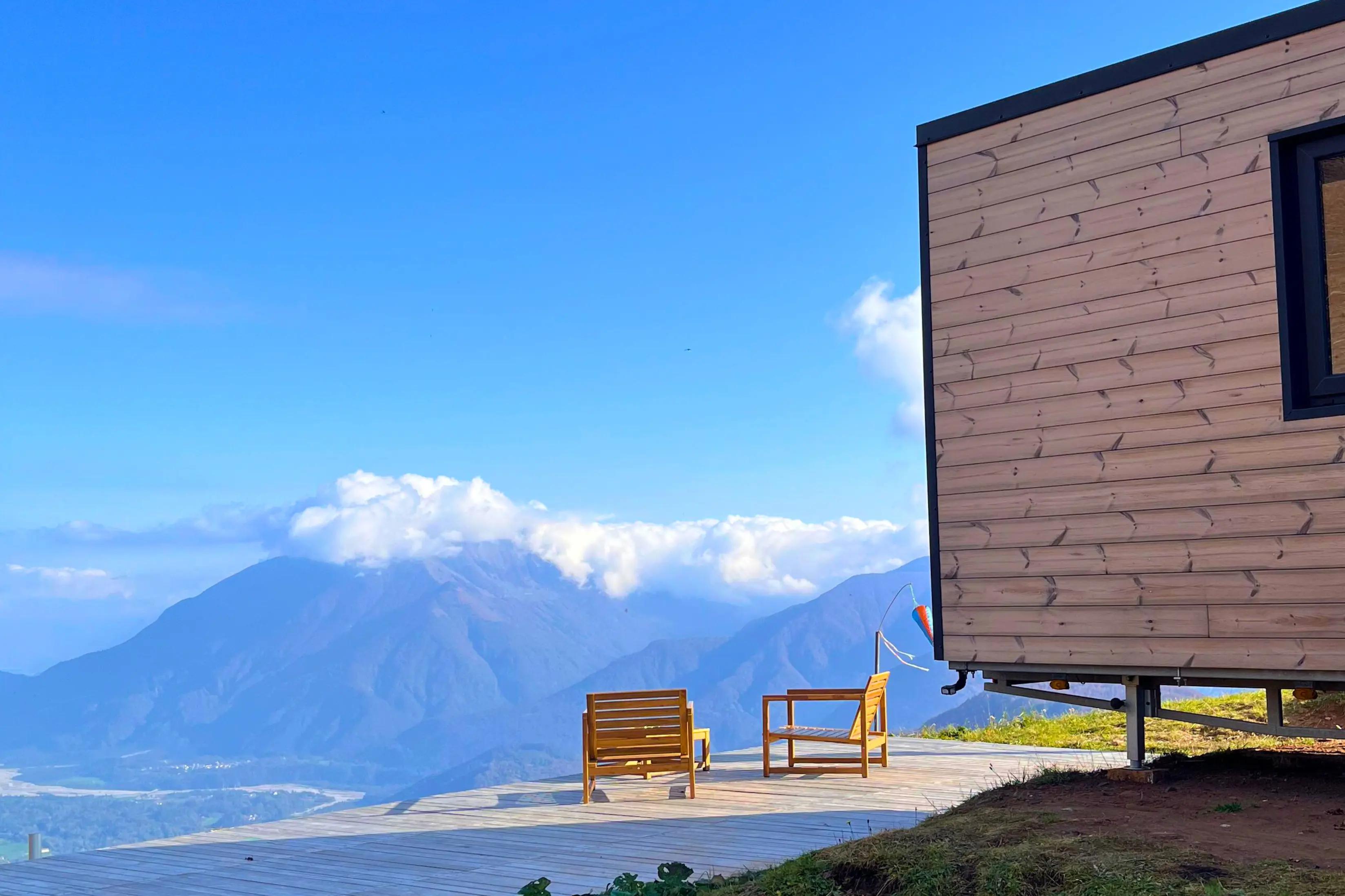vista panoramica dalla tiny house sul monte pura
